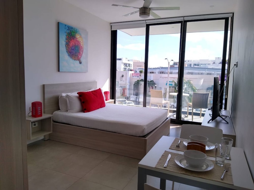 Condo, 1 Bedroom, Balcony, City View