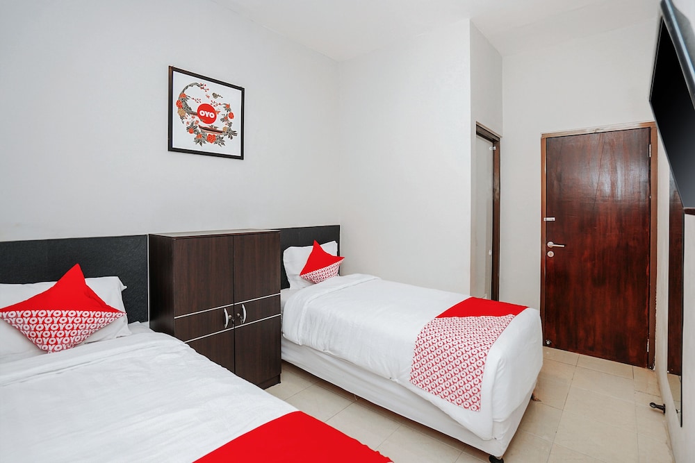 Standard Twin Room - Photo 5