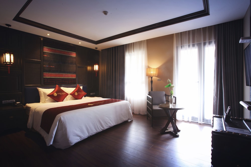Deluxe Double Room, City View - Photo 3