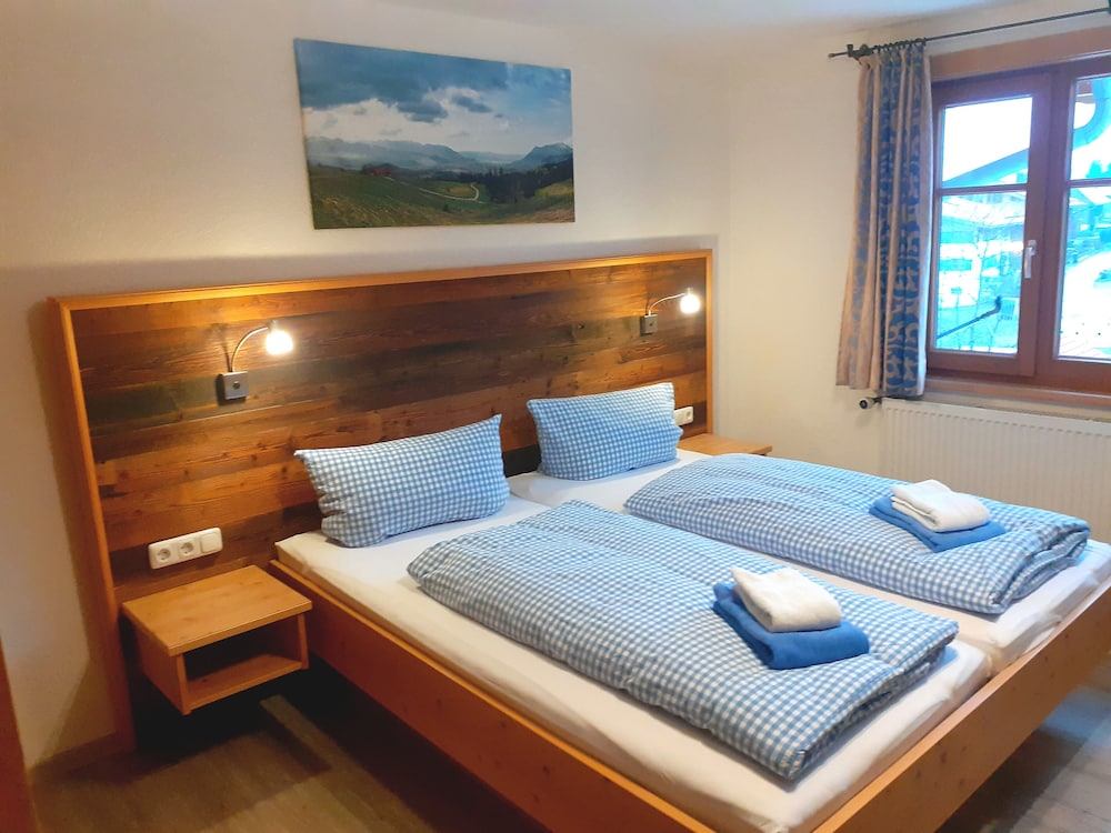 Standard Double Room, Mountain View (DZA)