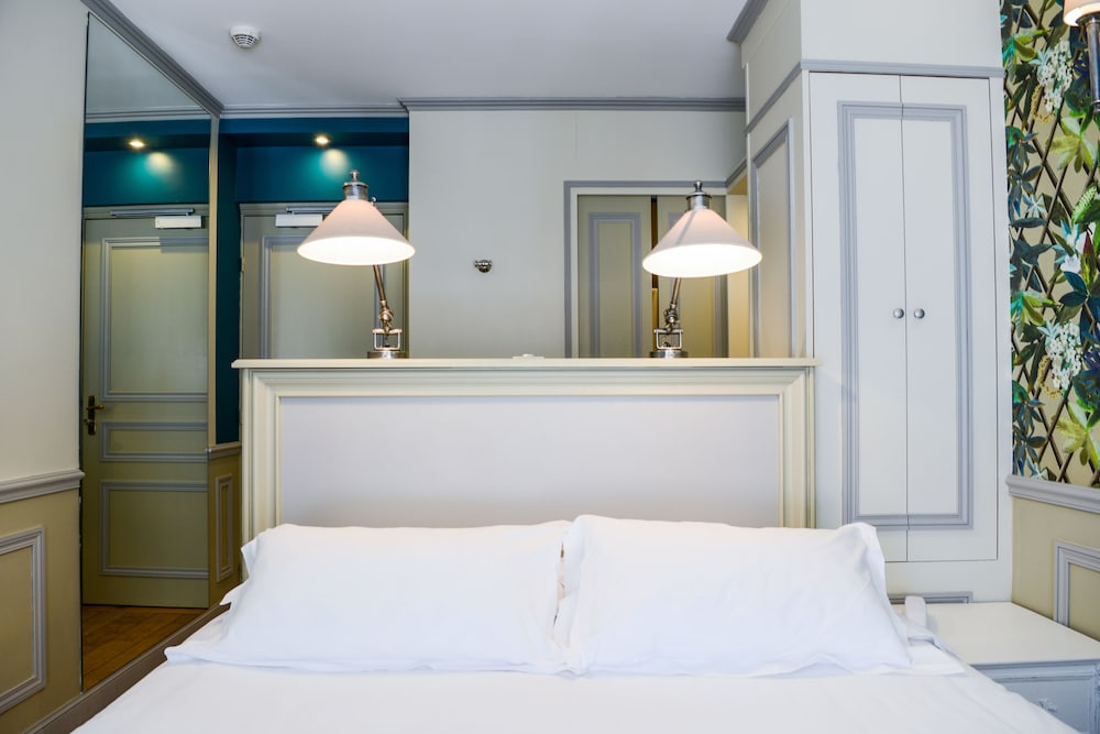Traditional Double Room, 1 Queen Bed photo 3