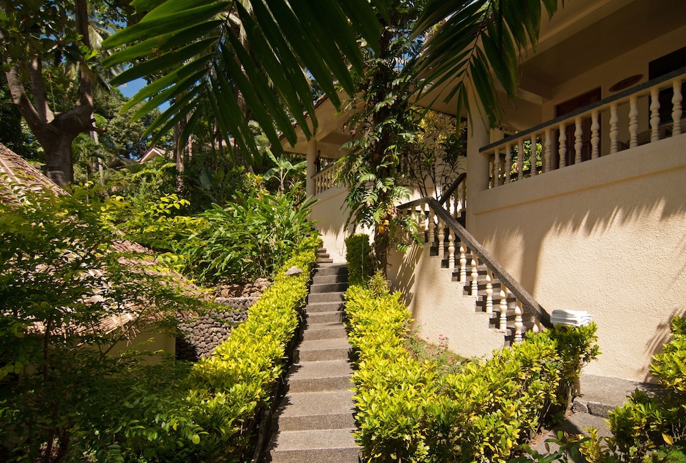 Standard Bungalow with Aircon photo 3
