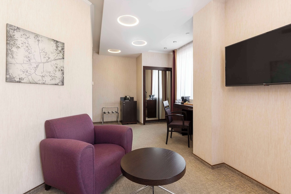 Business Room (Class) photo 2