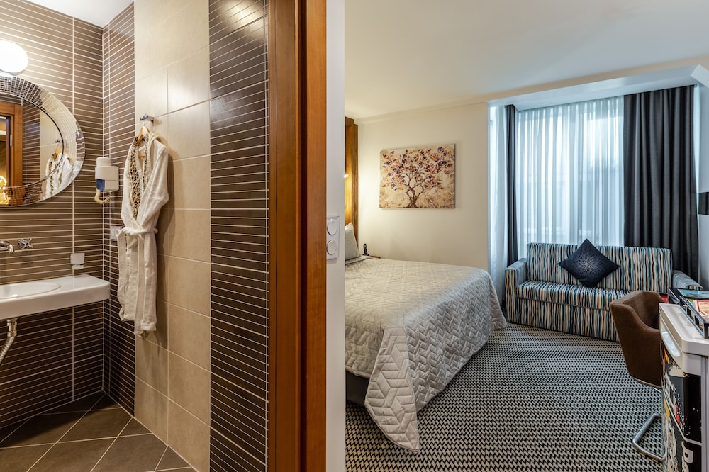 Premium Room, Partial Ocean View, Sea Facing photo 1
