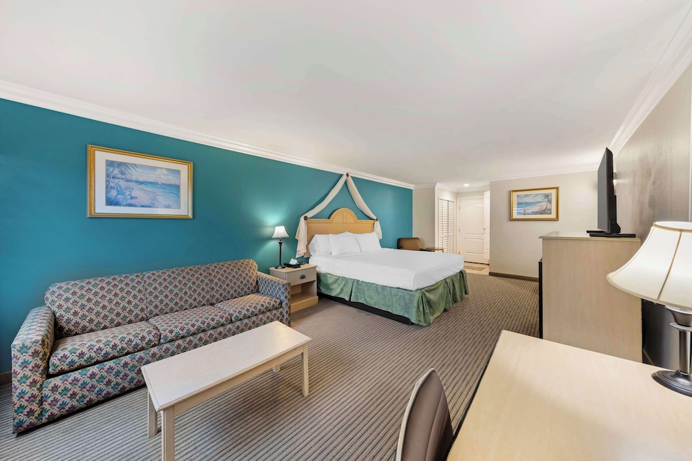 Standard Room, 1 Queen Bed, Accessible, Non Smoking - Photo 1