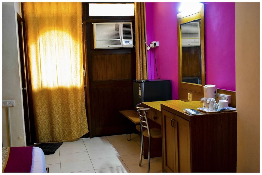 Super Deluxe Dbl Ac Room photo 3