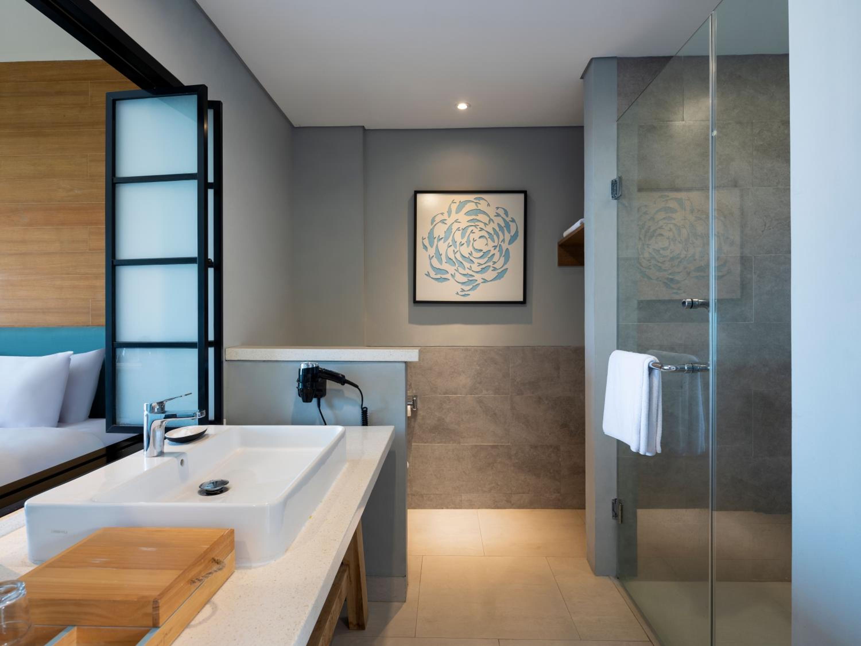 Suite with Cozy Garden View - Photo 4