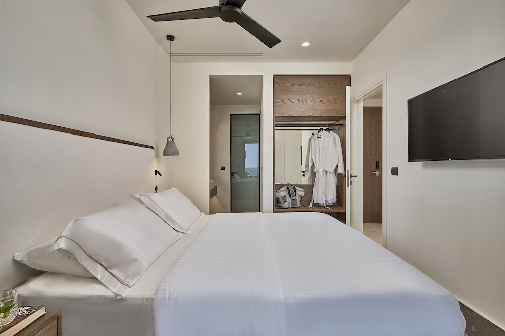 Grand Suite, 2 Bedrooms, Private Pool - Photo 11