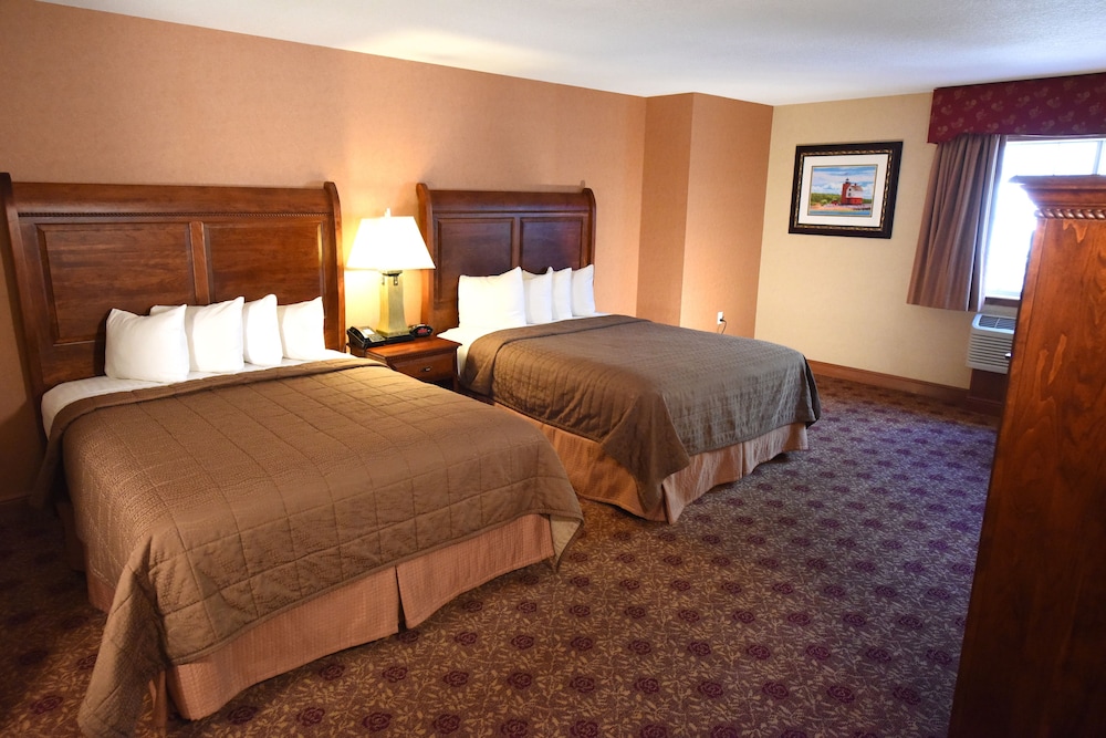 Elite Room, 1 King Bed and 1 Queen Bed - Photo 2