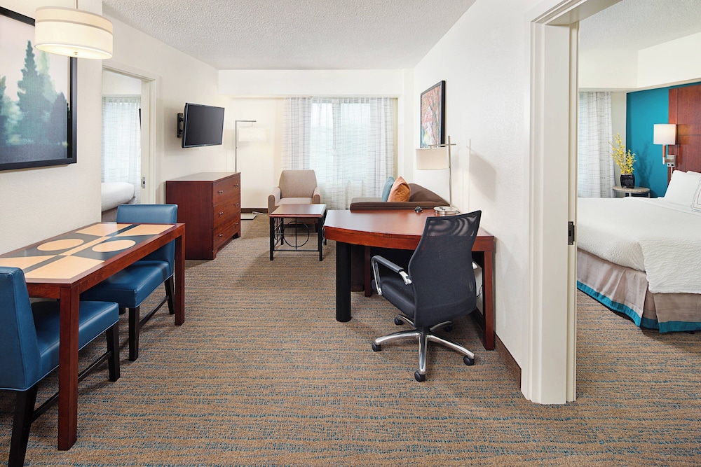 Suite, 2 Bedrooms photo 1
