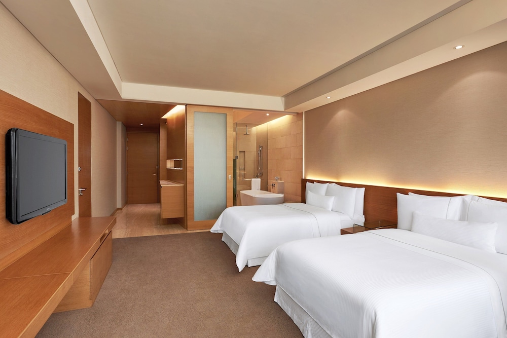 Executive Room, 2 Double Beds - Photo 2