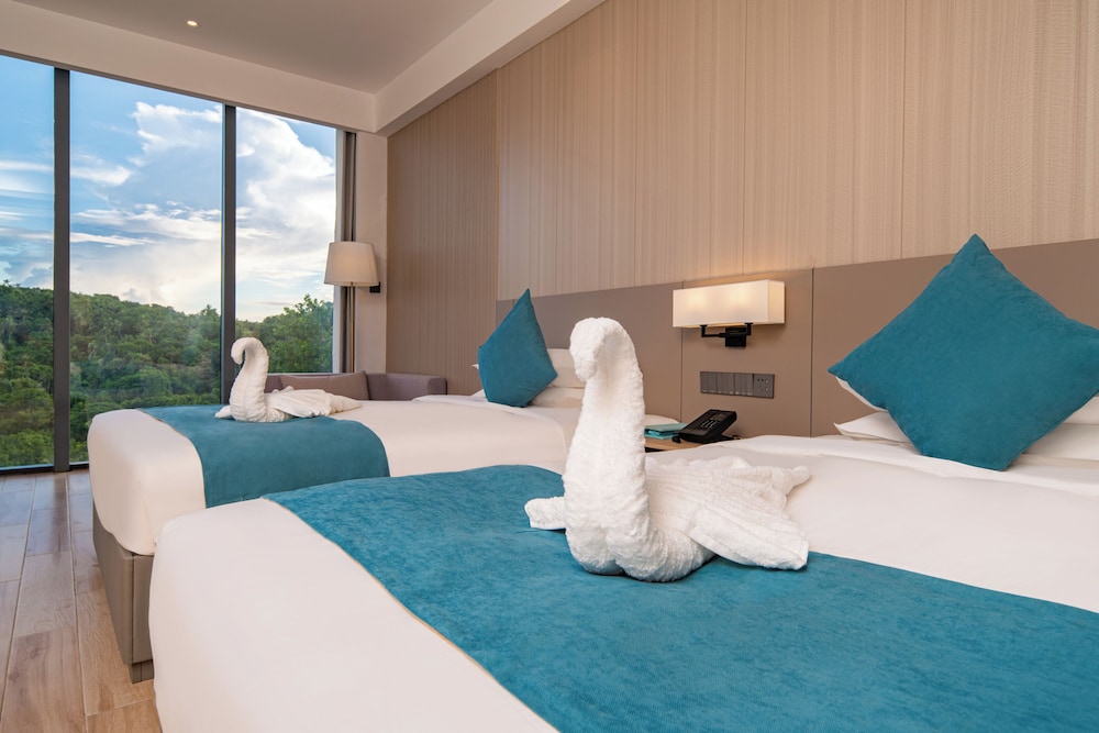 Superior Mountain View Room - Photo 3