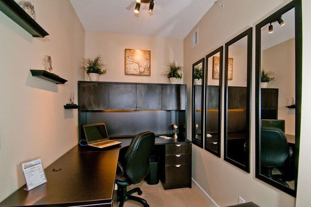 Luxury Suite, 2 Bedrooms, City View photo 2