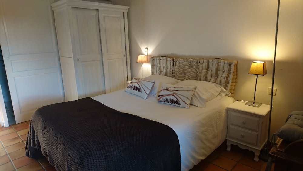 Economy Single Room, 1 Double Bed photo 3