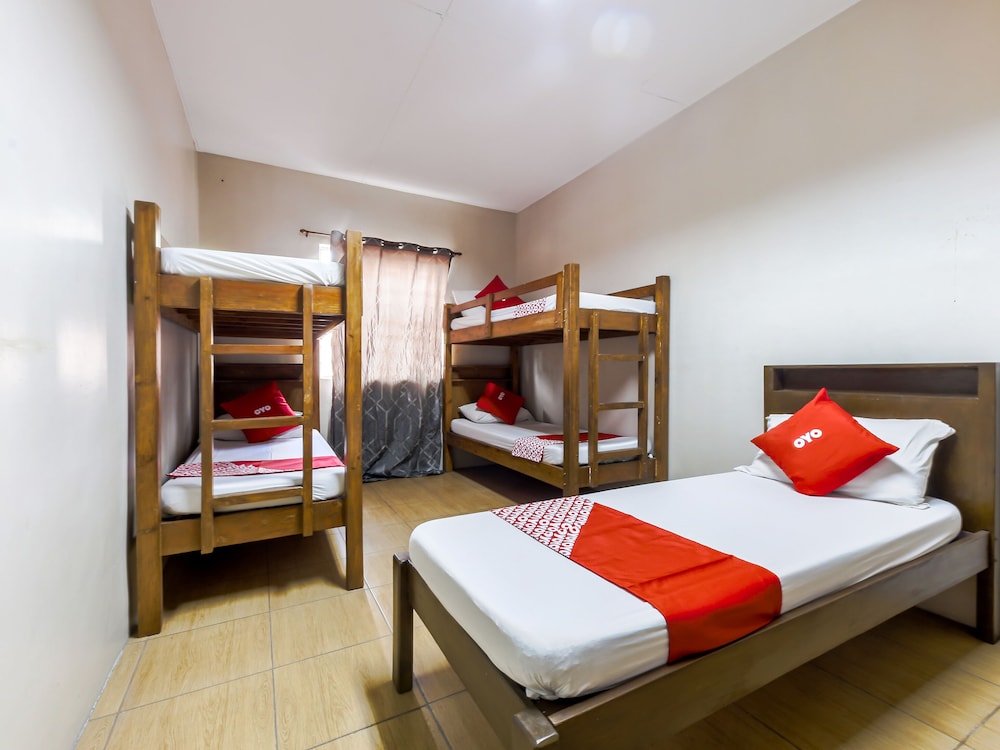 Economy Room, Multiple Beds
