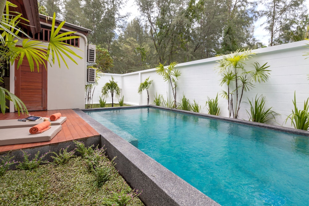 Grand Pool Suite Villa photo 3