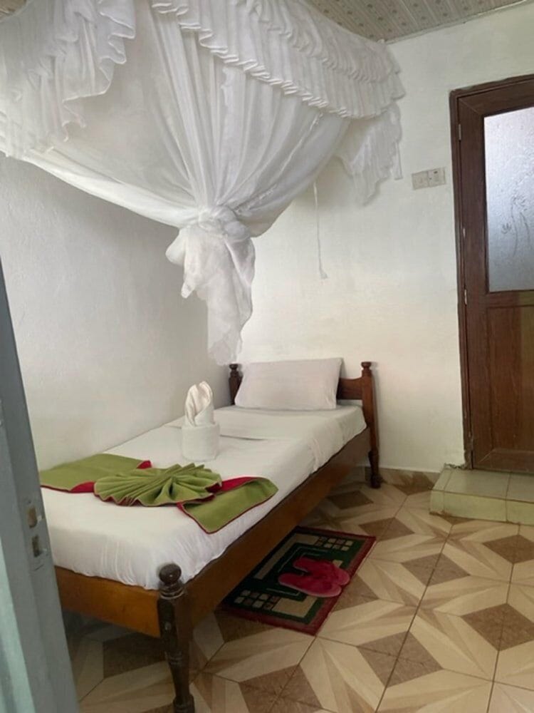 Basic Single Room