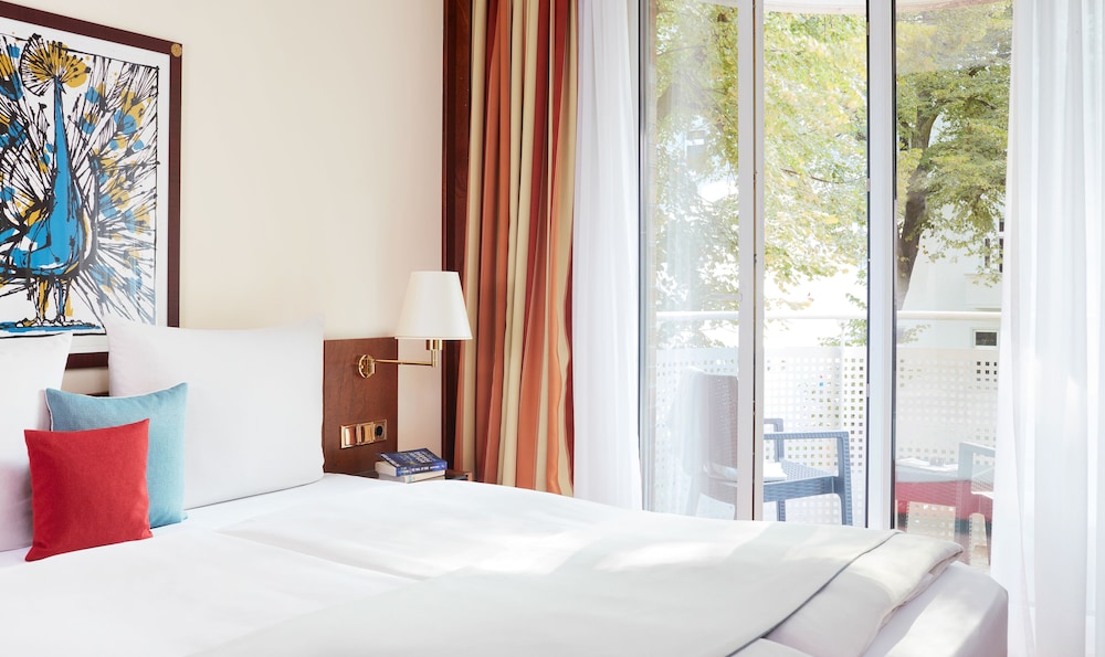 Business Double Room (Plus) photo 3