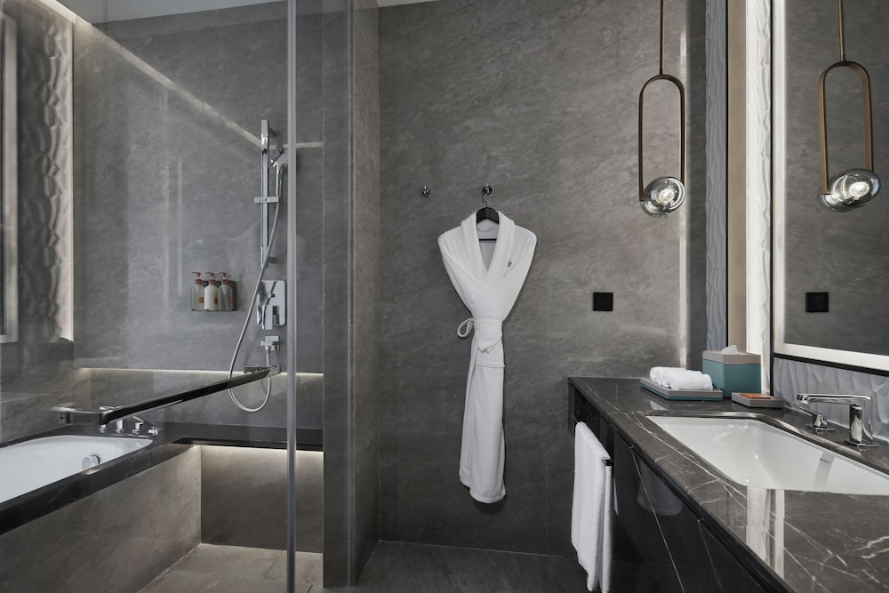 Premium Room, 2 Double Beds, Courtyard View photo 2