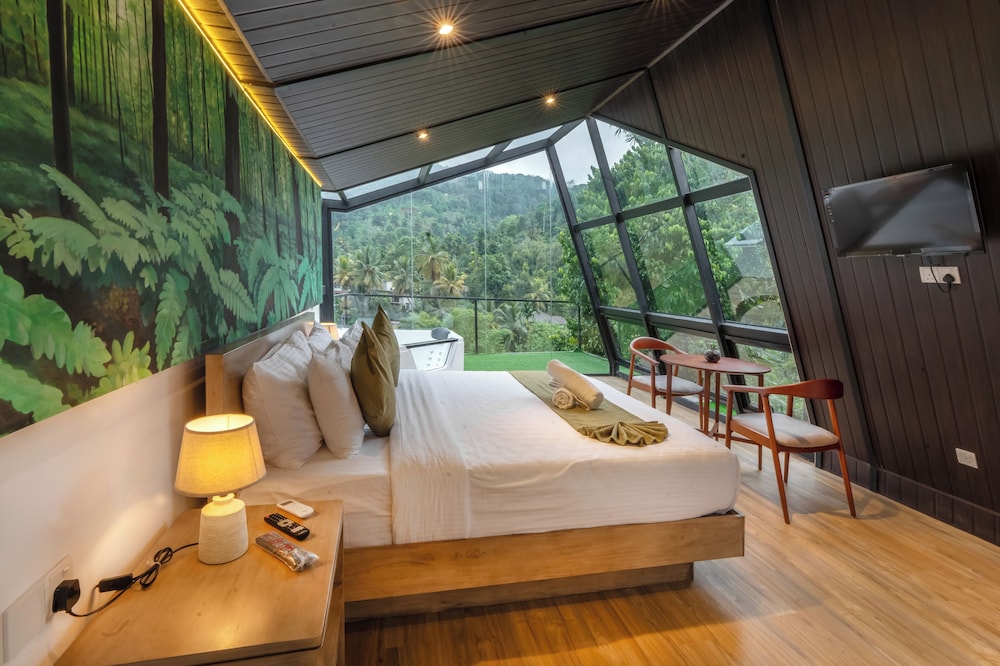 Honeymoon Suite, Balcony, Mountain View