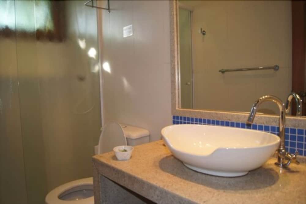 Deluxe Triple Room - Photo 5