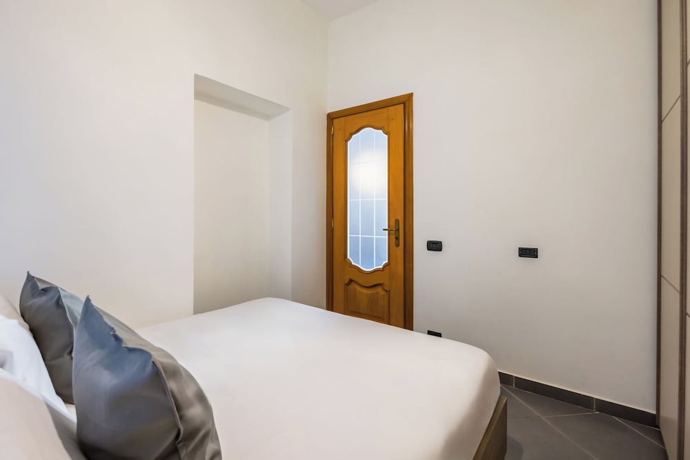 Apartment, Balcony