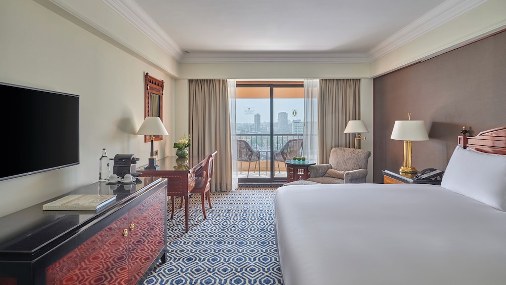 Classic Room, 1 King Bed, City View - Photo 4