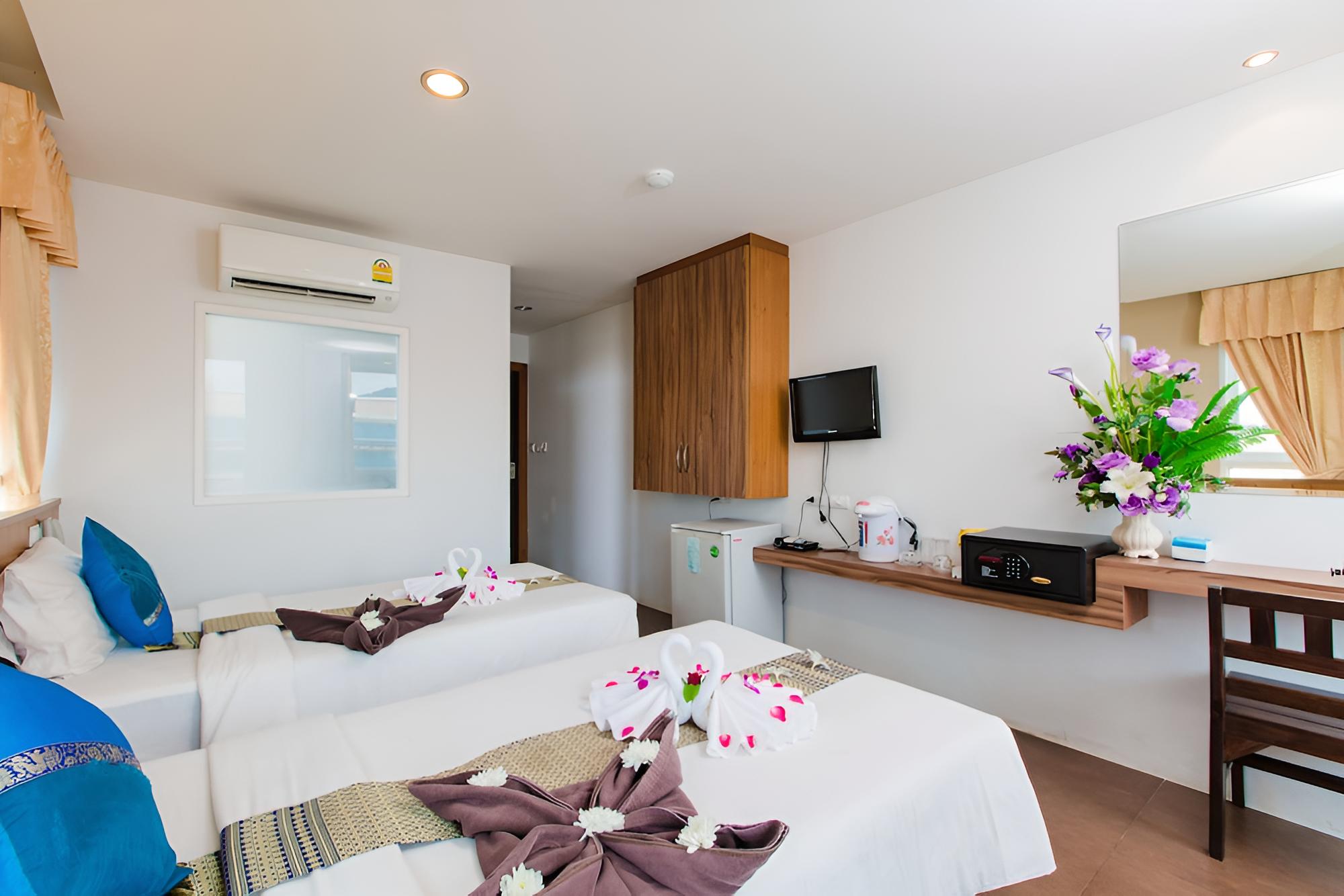 Superior Double or Twin Room photo 2