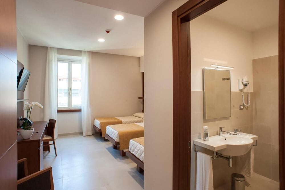 Triple Room photo 3