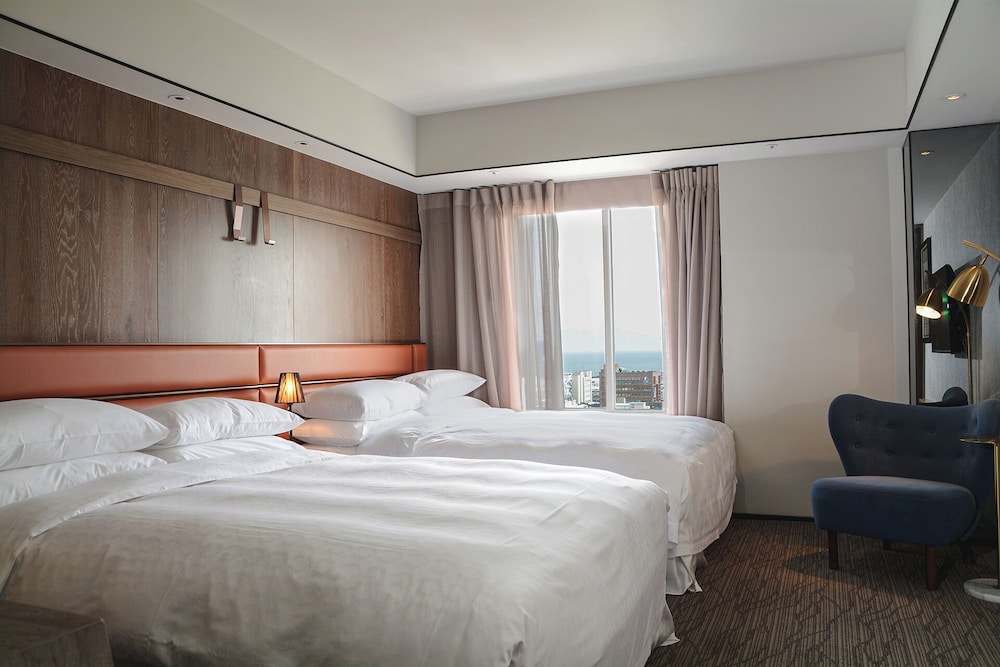 Executive Room, 2 Double Beds, Mountain View photo 2