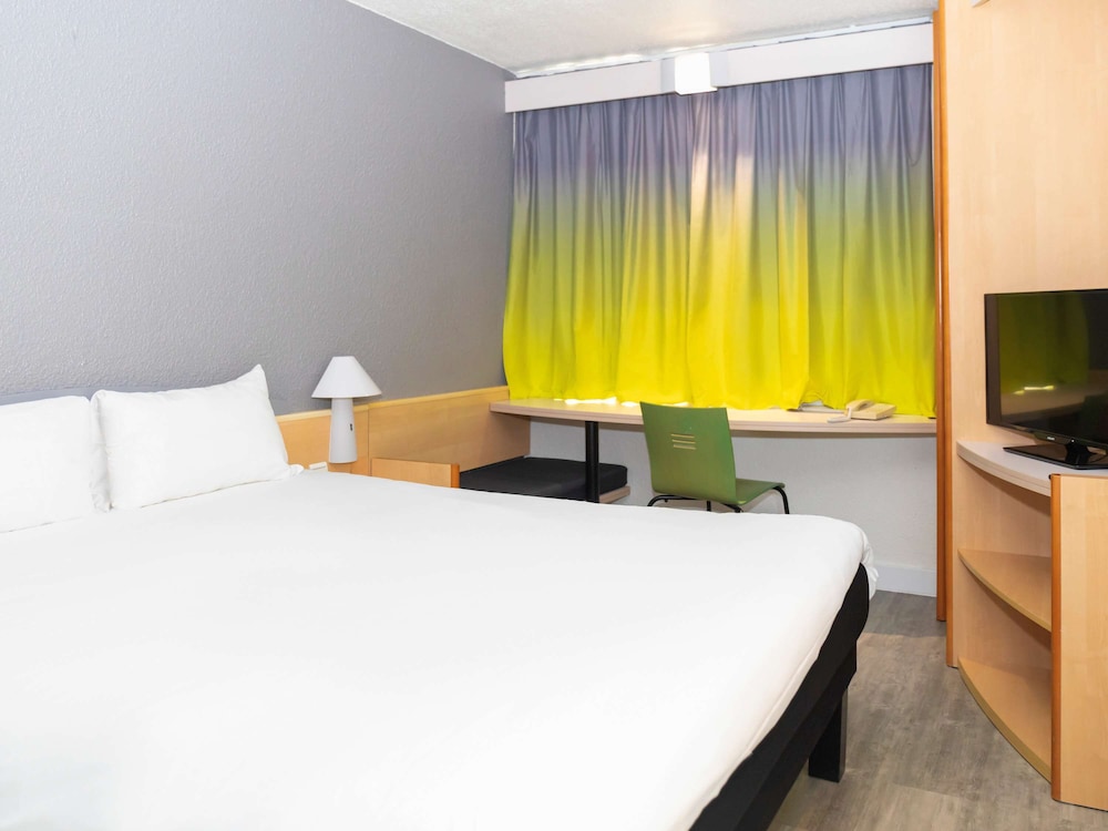 Standard Room, 1 Double Bed - Photo 5