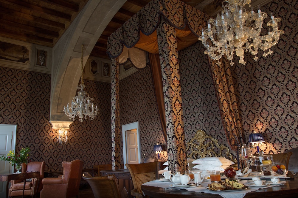 Luxury Room (Castle) photo 2