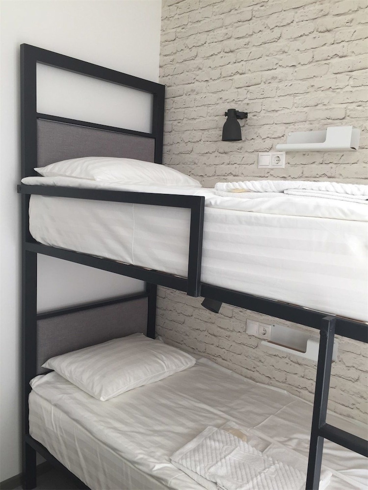 Standard Bunk Bed Room photo 3