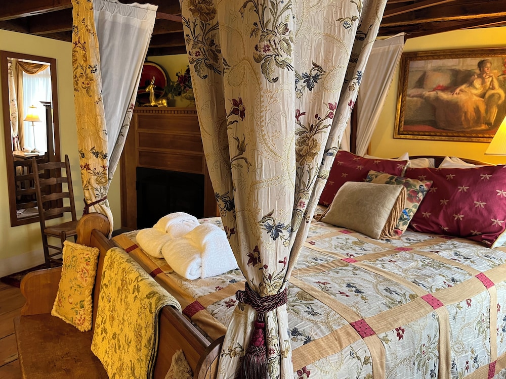 Amy Room photo 2