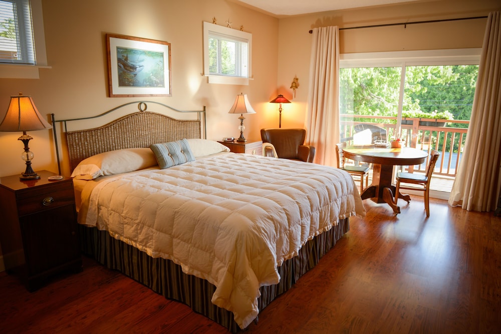 Signature Suite, 1 King Bed, Bay View photo 1