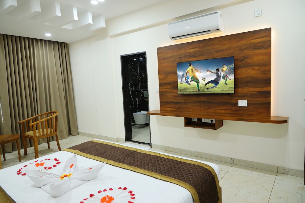 Deluxe Room - Photo 8