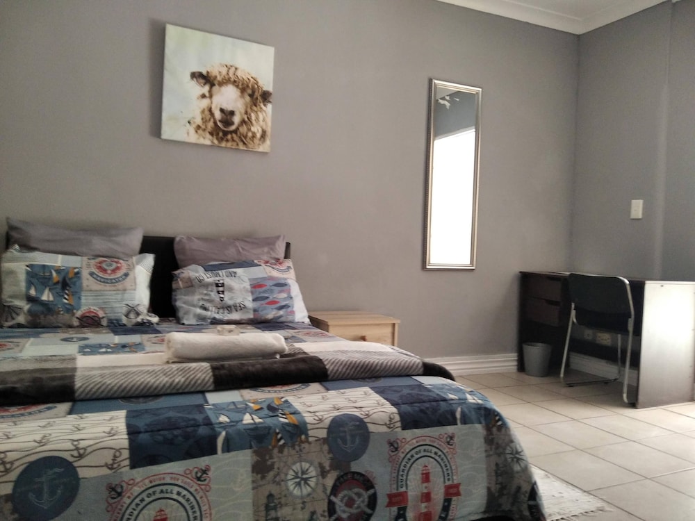 Standard Double Room (Kenna) photo 1