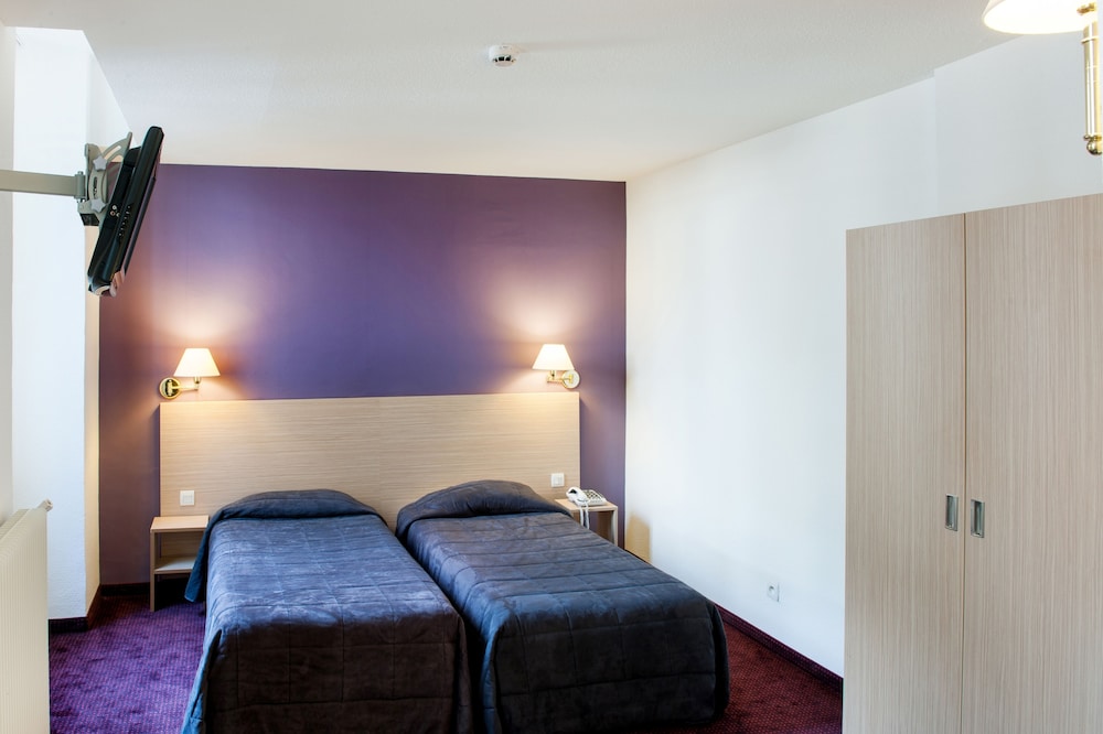 Double or Twin Room (climatisée) - Photo 3