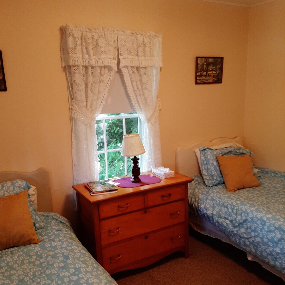Hillside Cottage photo 1