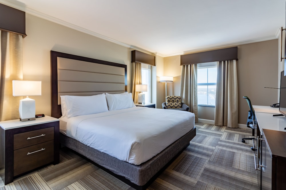 Standard Room, 1 King Bed (Walk In Shower) - Photo 4