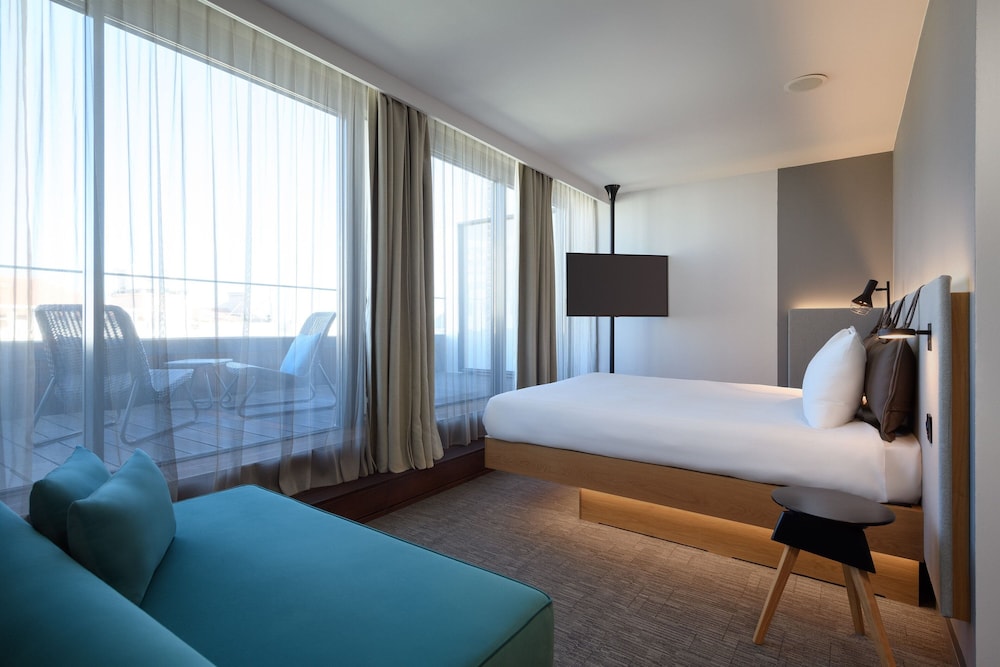 Room, 1 Queen Bed with Sofa bed photo 1