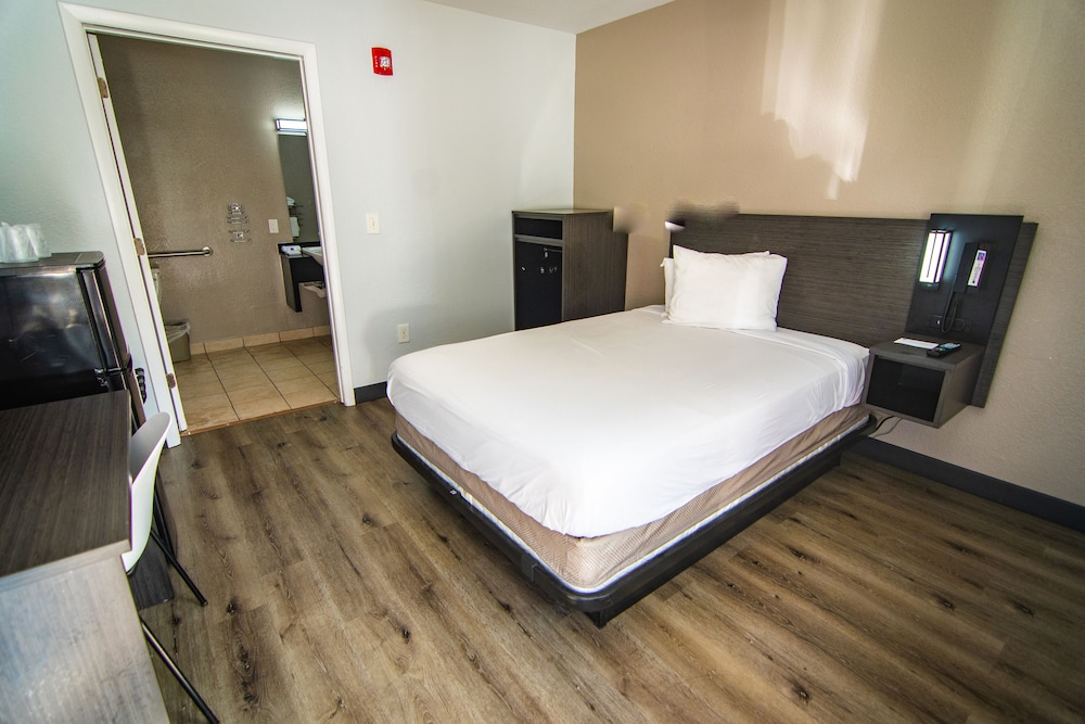 Premium Room, 1 Double Bed, Accessible, Non Smoking photo 3