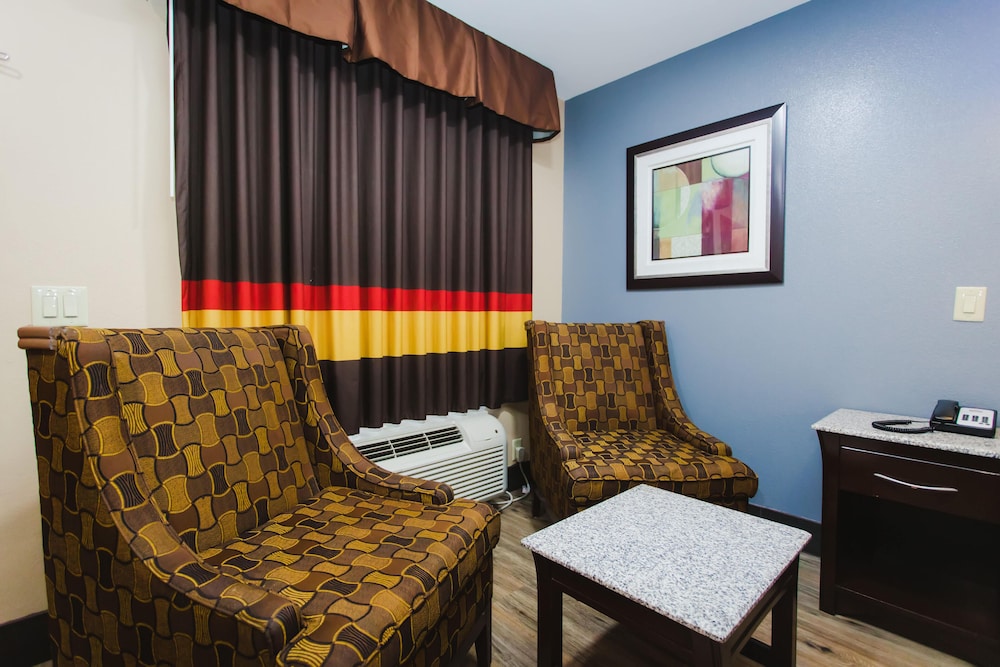 Suite, 1 King Bed, Non Smoking