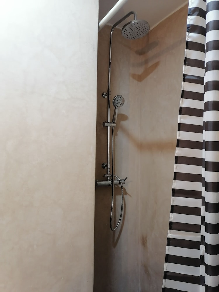 Apartment - Photo 8
