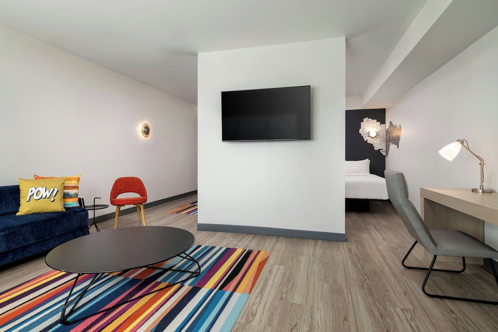 Suite, Multiple Beds (Hearing Accessible) photo 1
