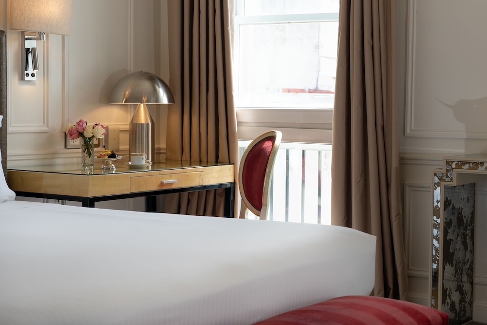 Room (Palace Premier)
