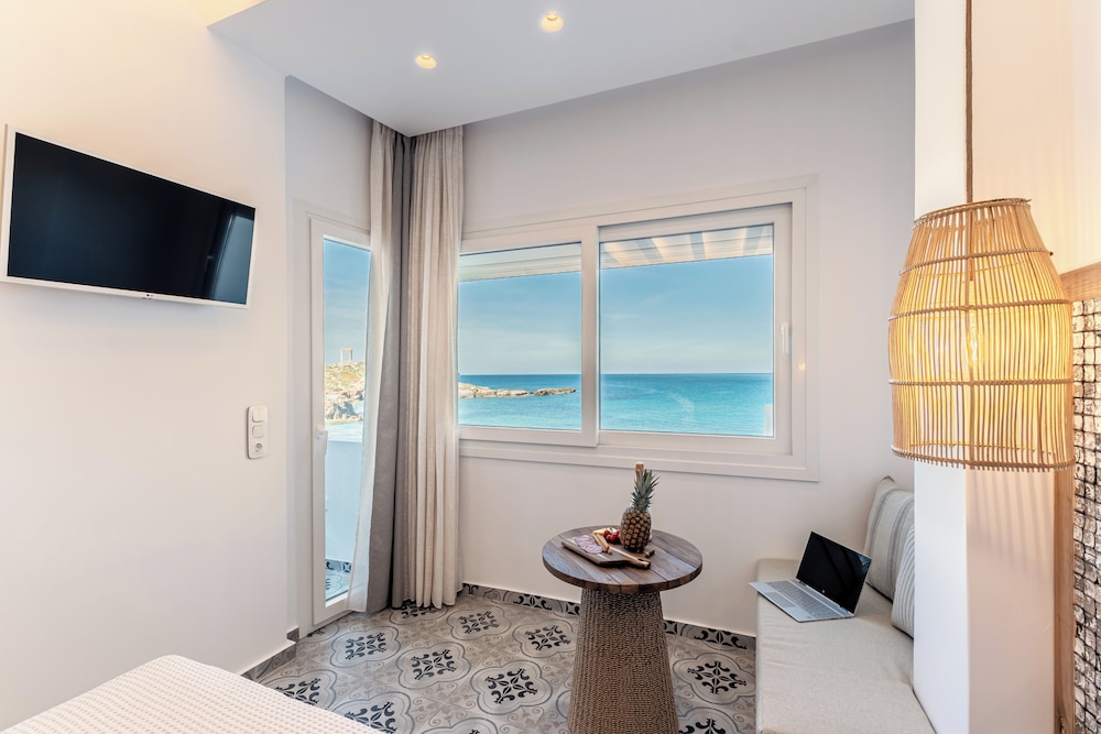 Deluxe Suite, Balcony, Sea View