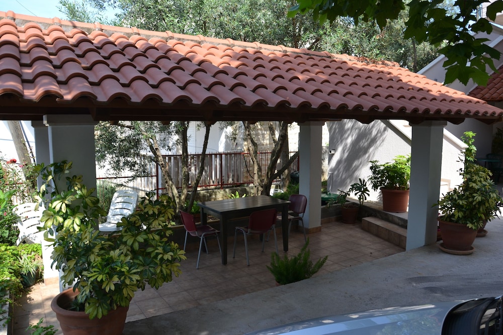 Apartment, Terrace, Garden View - Photo 8