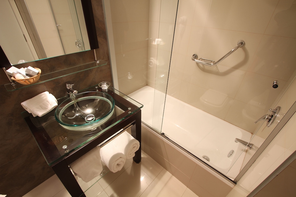 Deluxe Room, Garden View - Photo 7