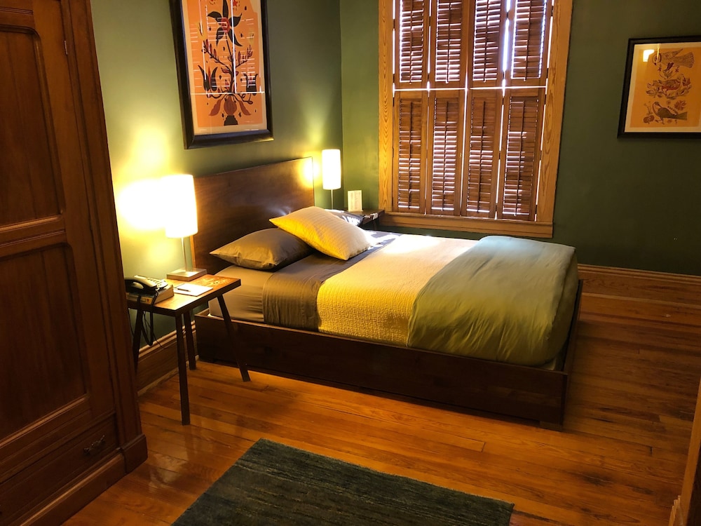 Double Room, Ensuite (Room 05)
